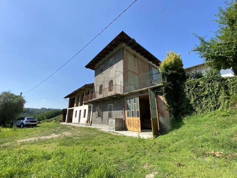 Casa semi indipendente a Montaldo Roero