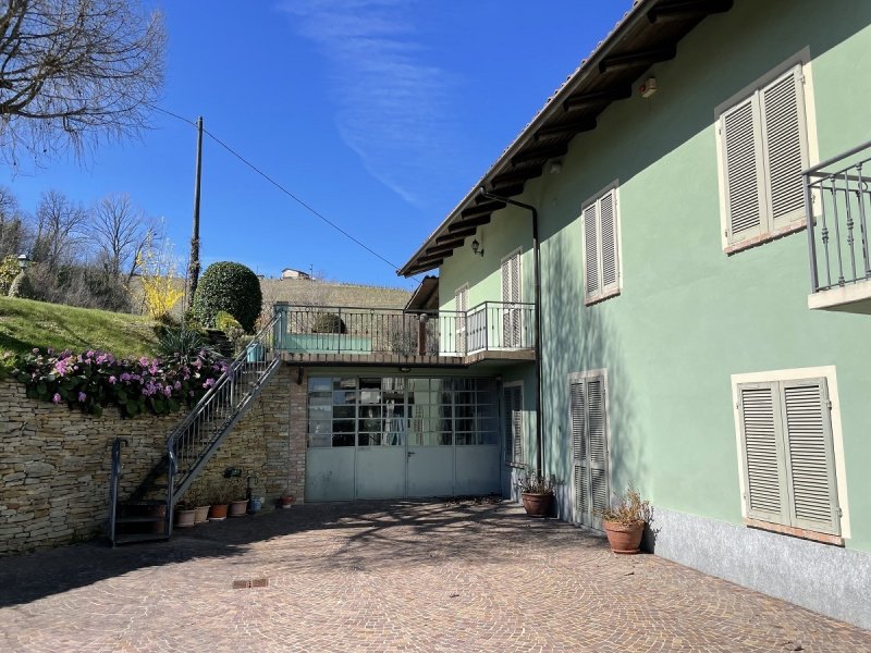 House in Santo Stefano Belbo
