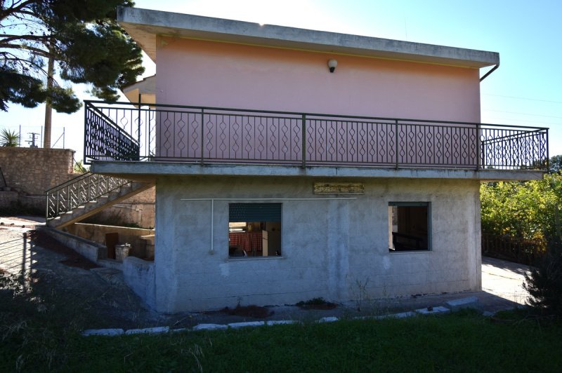 Villa in Avola