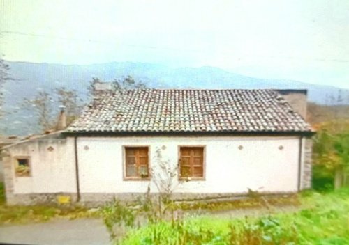 Landhaus in Sant'Angelo di Brolo