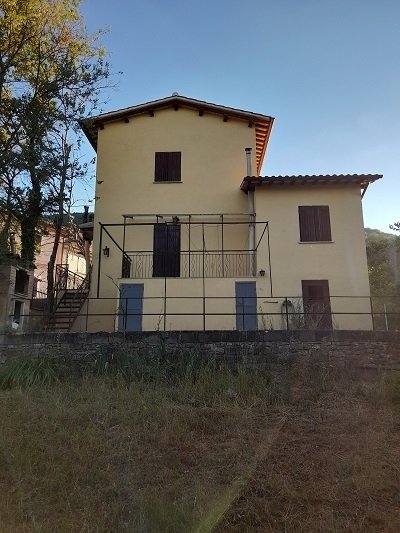 Einfamilienhaus in Pieve Torina