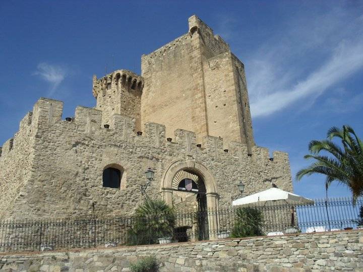 Schloss in Roseto Capo Spulico