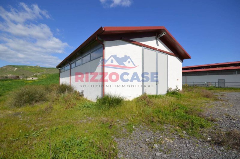 Commercial property in Crosia