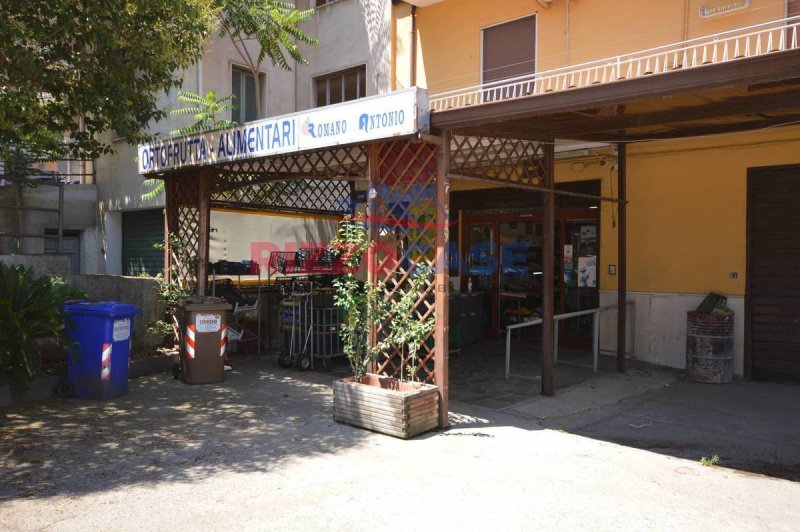 Local commercial à Corigliano-Rossano