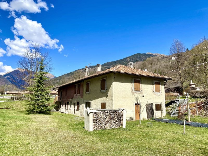 Huis op het platteland in Giustino