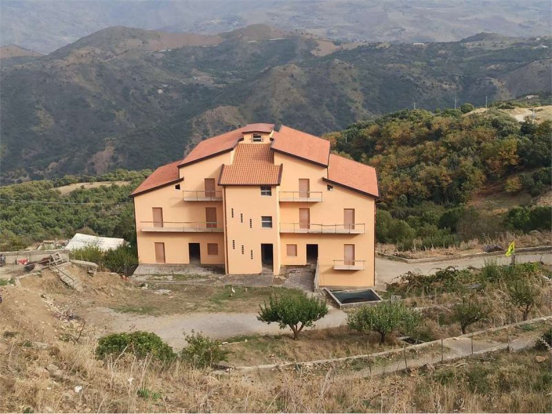 Palace in Geraci Siculo