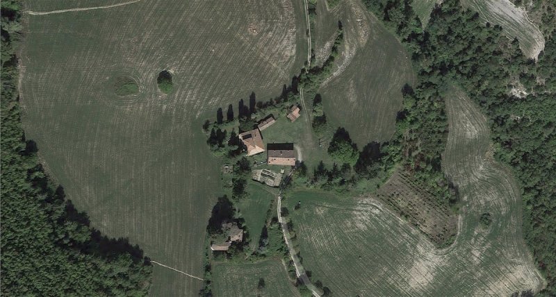 Kleines Dorf in Portico di Romagna