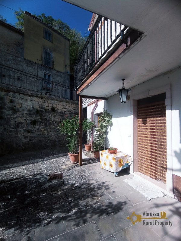 Country house in Castelmauro