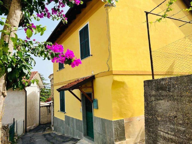 Maison individuelle à San Bartolomeo al Mare