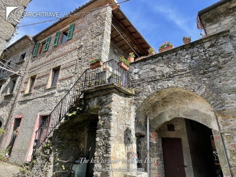 Maison jumelée à Licciana Nardi