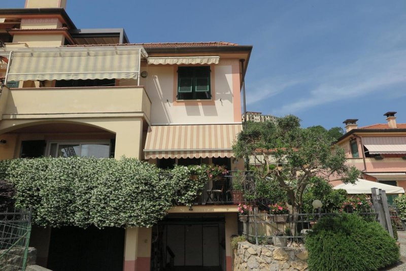 Casa geminada em La Spezia