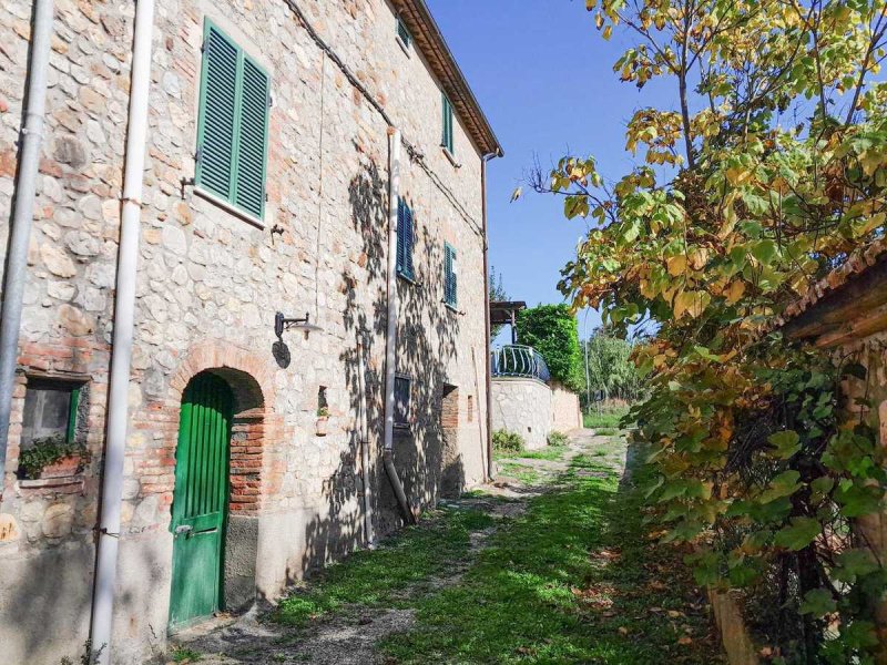 Maison jumelée à Monteleone d'Orvieto