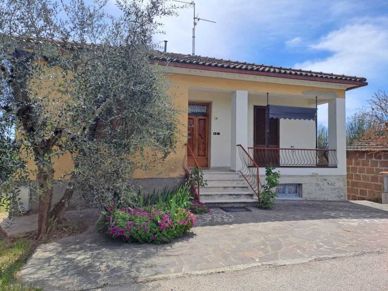 Vrijstaande woning in Castiglione del Lago