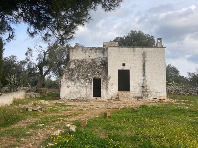 Lamia en Ostuni