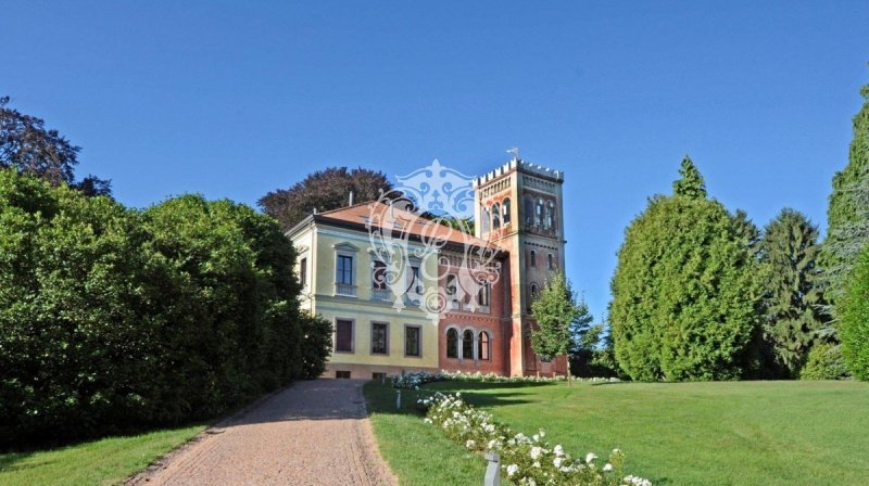 Villa à Cadegliano-Viconago