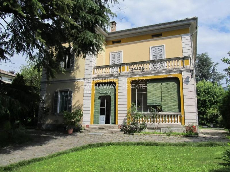 Villa in Erba
