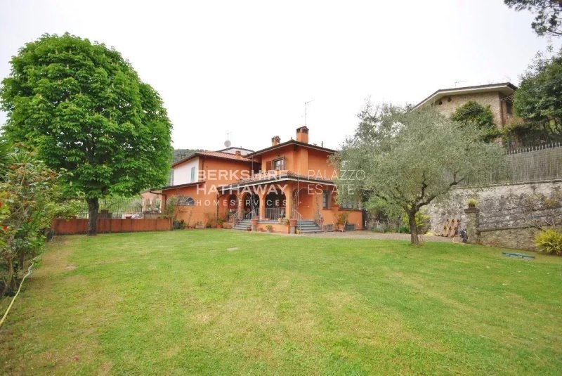 Villa in Camaiore