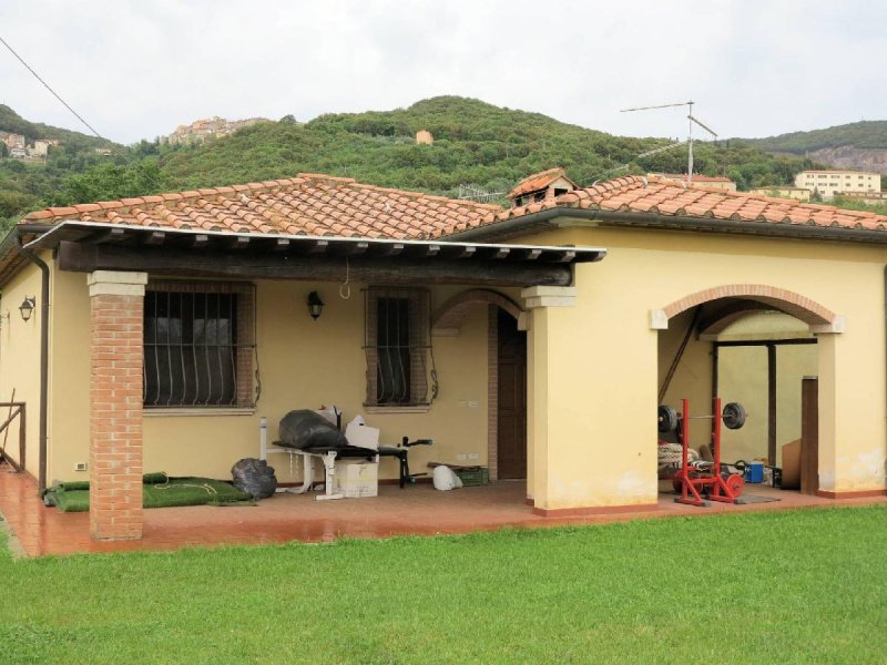 Villa i Gavorrano