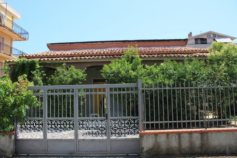 Villa in Scalea
