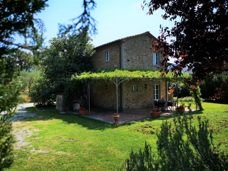 Country house in Cortona
