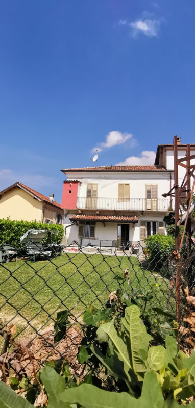 Casa semi indipendente a Montegrosso d'Asti