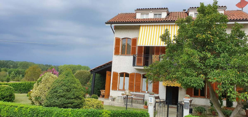 Casa semi-independiente en Refrancore