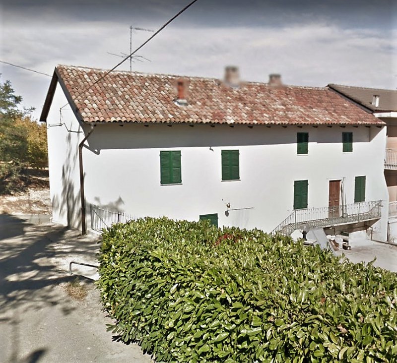 Casa de campo en Montegrosso d'Asti