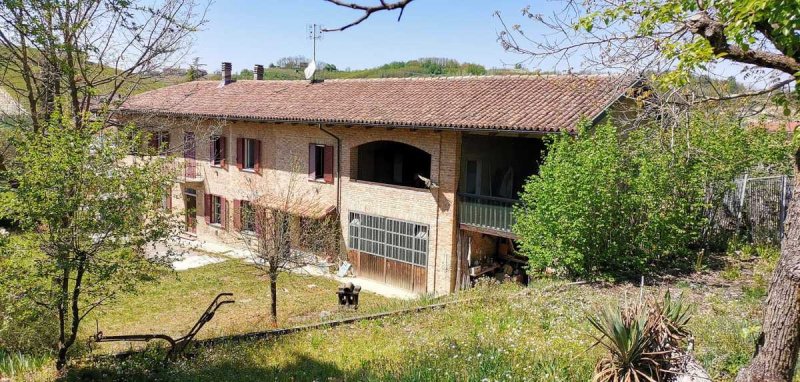 Casa indipendente a Montegrosso d'Asti
