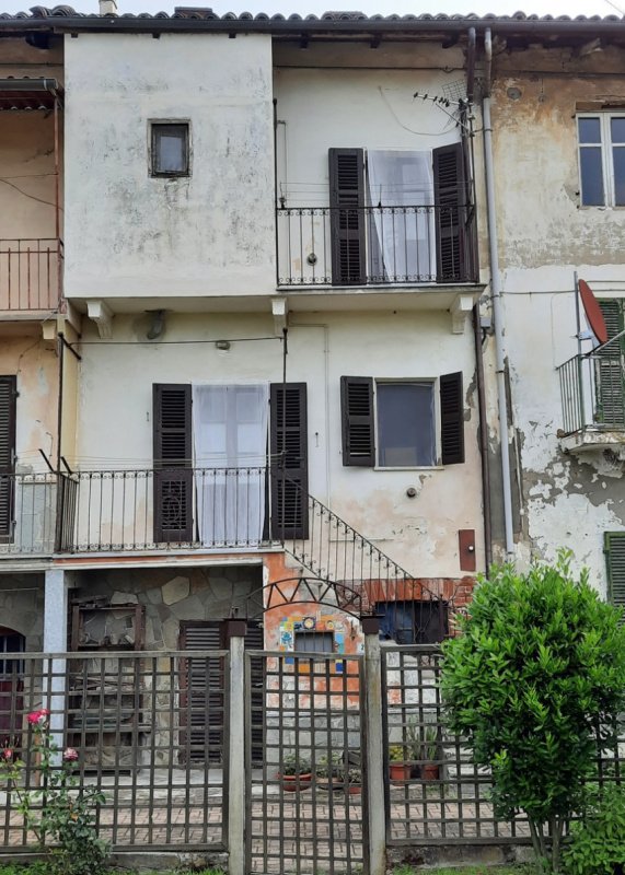 Casa semi-independiente en Rocca d'Arazzo