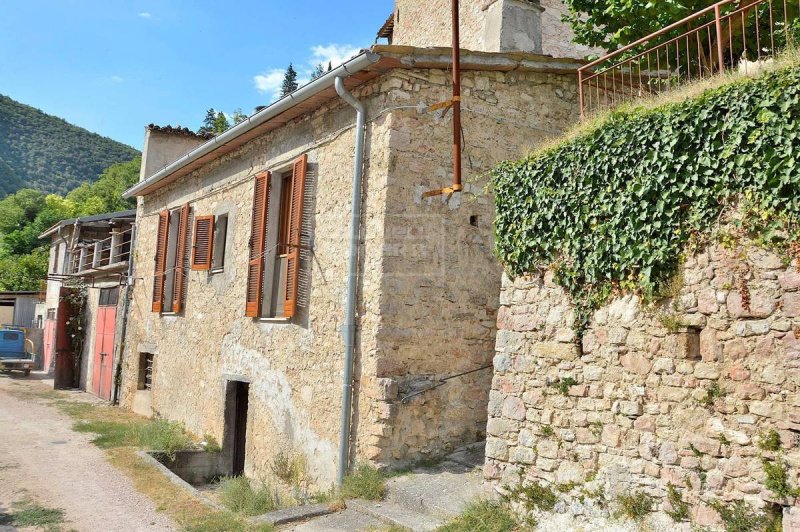 Maison jumelée à Cerreto di Spoleto