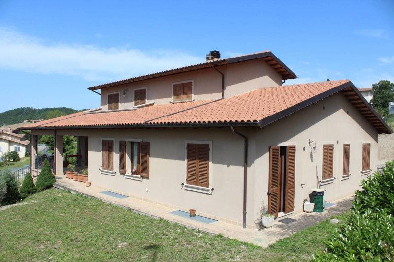 Villa à Nocera Umbra