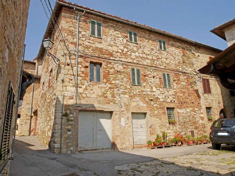 Half-vrijstaande woning in Castelnuovo Berardenga