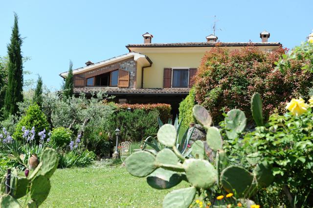 Villa en Monte Grimano Terme