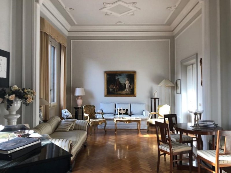 Historisk lägenhet i Florens