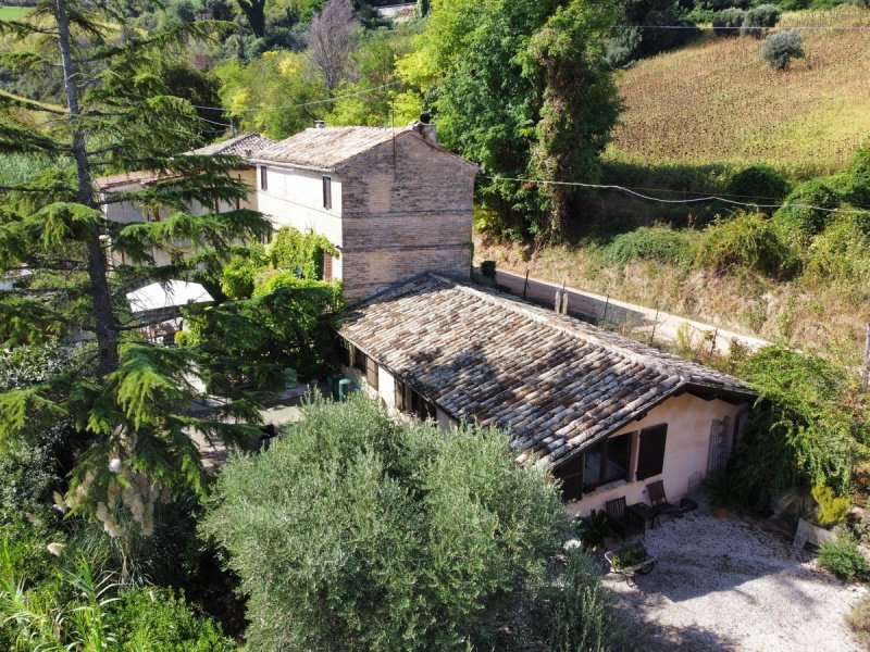 Klein huisje op het platteland in Monte Vidon Corrado
