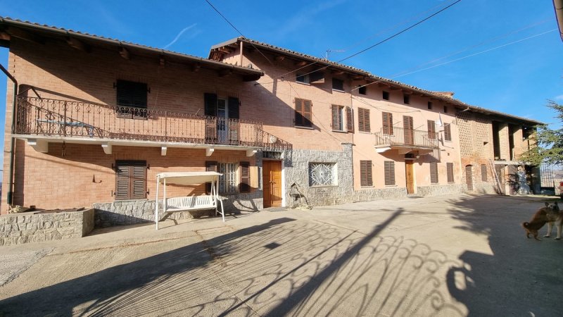 Casa independiente en Agliano Terme