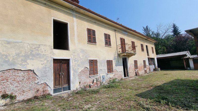 Vrijstaande woning in Vigliano d'Asti