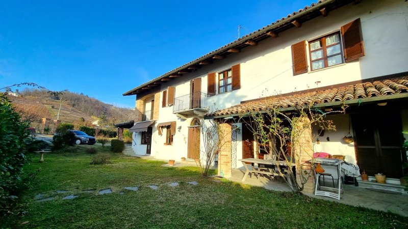 Country house in Mombercelli