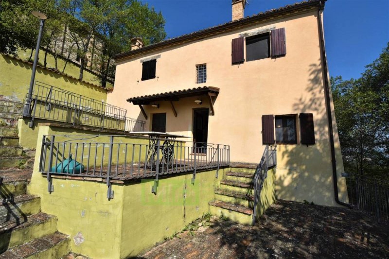 Casa independiente en Sarnano