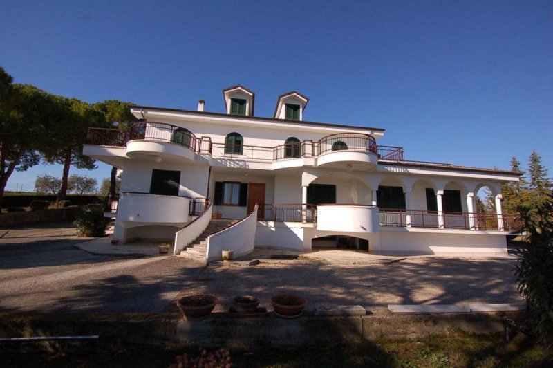 Villa in Fermo