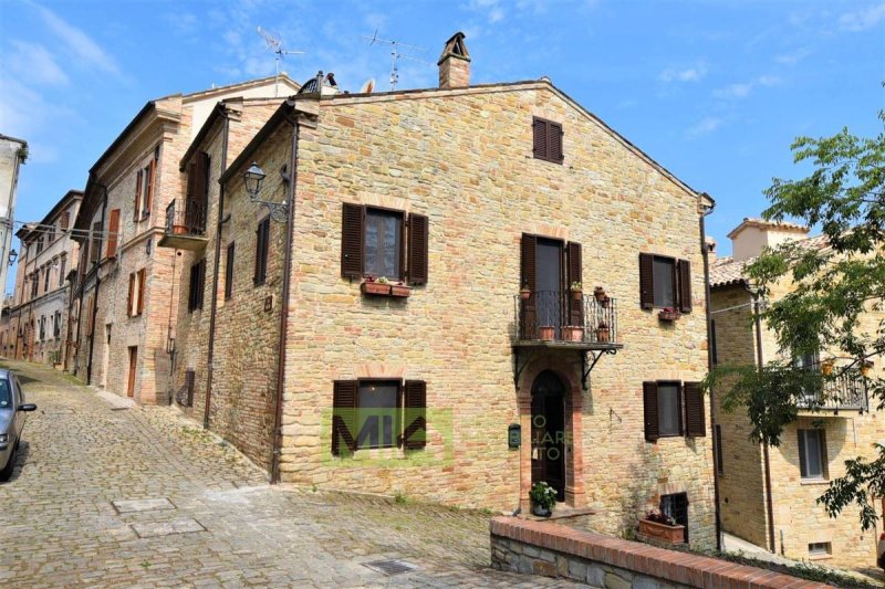 Maison individuelle à Santa Vittoria in Matenano