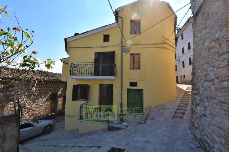 Einfamilienhaus in Montefortino
