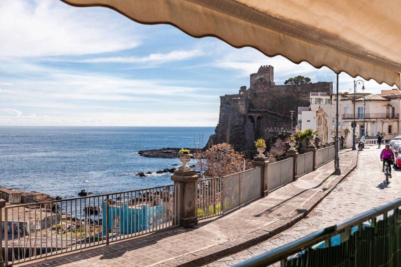 Appartement à Aci Castello