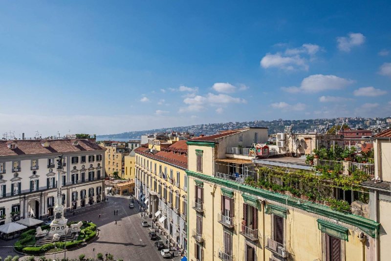 Loft/Penthouse in Naples