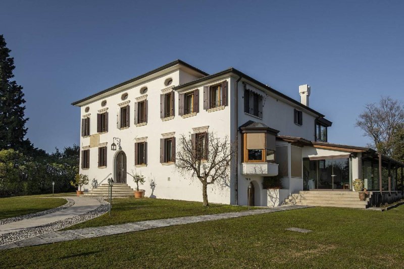 House in Vittorio Veneto
