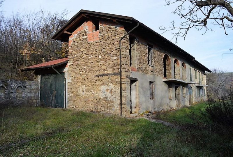 Klein huisje op het platteland in Spigno Monferrato