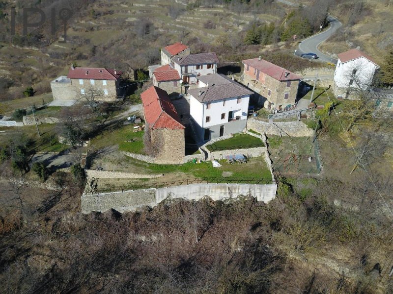 Huis in Roccaverano