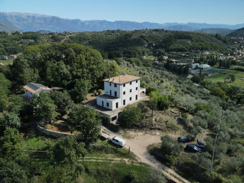 Villa in Isola del Liri