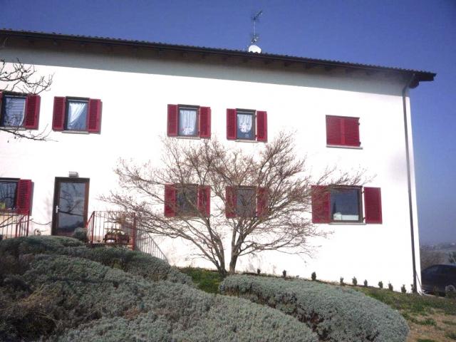 Landhaus in Montù Beccaria