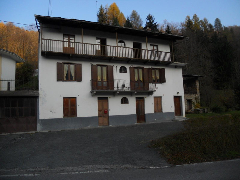Detached house in Busca